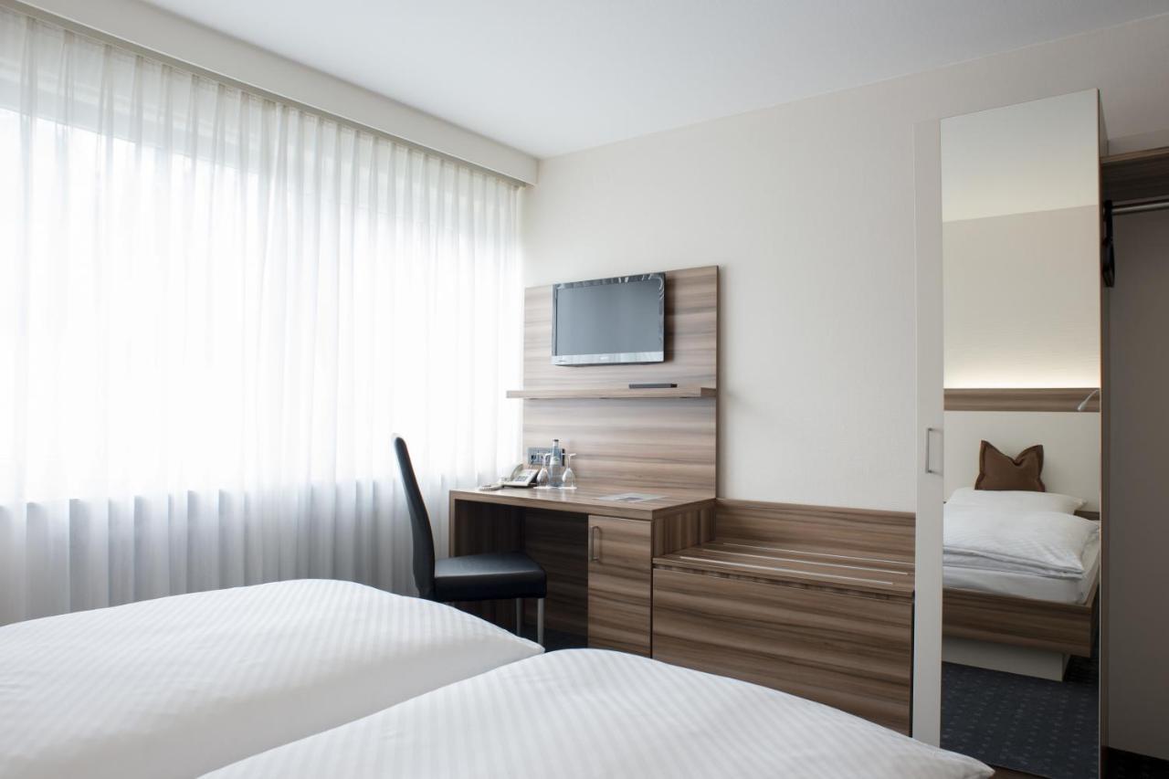 Hotel Koegel Erbach an der Danau Екстер'єр фото